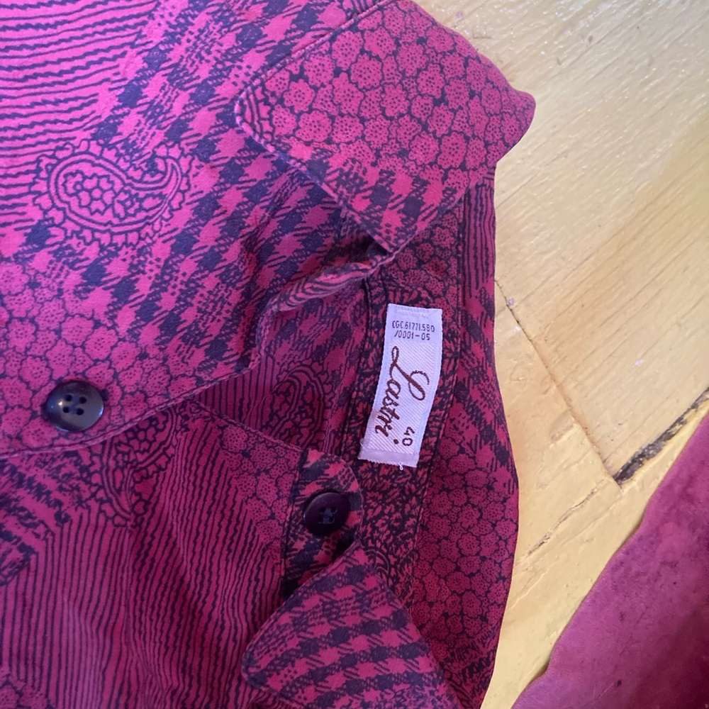 Lost Red Patterned Button-Down Shirt - Picture 5 of 9